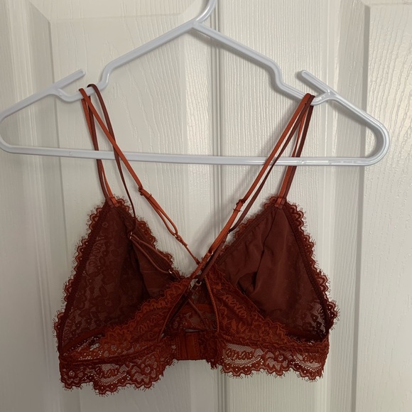 đź’«2/30đź’« Aerie Red Lace Bralette - Picture 4 of 5